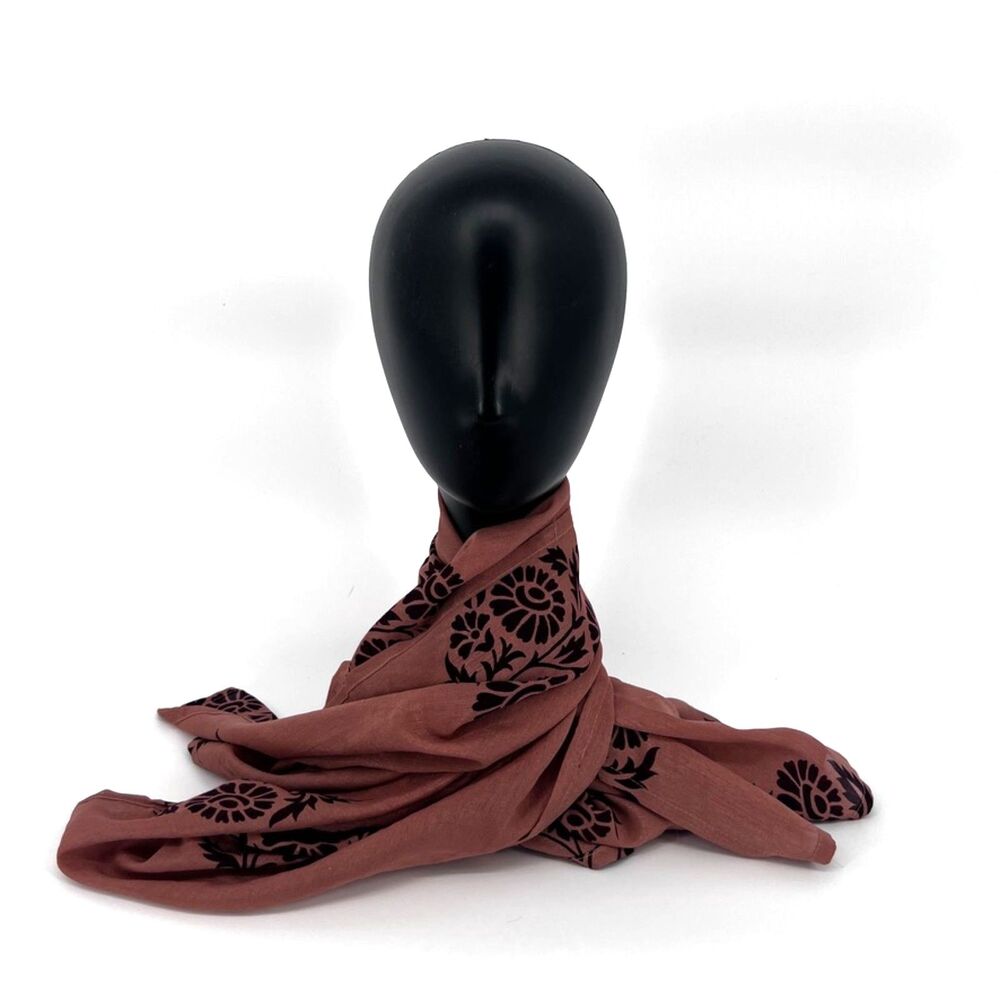 Darn Good Furoshiki Scarf Wrap 36" Square Made Sustainably in India Pink‎